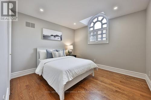 1391 Meadow Green Crt, Mississauga, ON - Indoor Photo Showing Bedroom