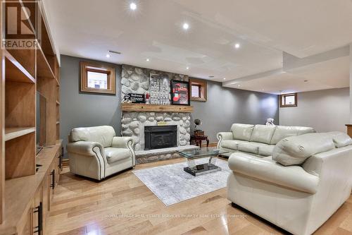 1391 Meadow Green Crt, Mississauga, ON - Indoor With Fireplace