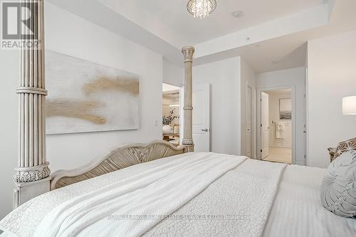 #126 -3500 Lakeshore Rd W, Oakville, ON - Indoor Photo Showing Bedroom