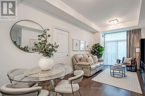 126 - 3500 Lakeshore Road W, Oakville, ON - Indoor Photo Showing Living Room