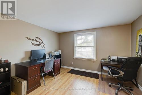 170 Guildford Cres, London, ON - Indoor Photo Showing Office