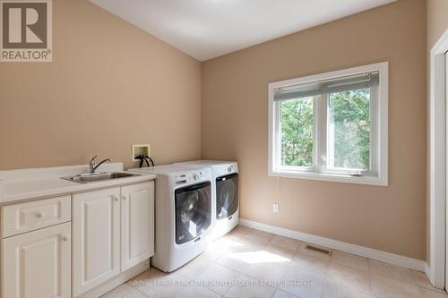78 Blackburn Crescent, Middlesex Centre, ON - Indoor Photo Showing Laundry Room