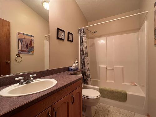 69 South Bay Drive, Onanole, MB - Indoor Photo Showing Bathroom