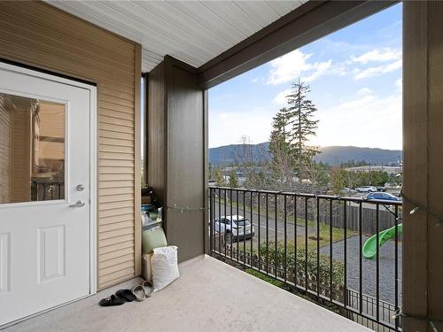 201-2117 Meredith Rd, Nanaimo, BC - Outdoor With Balcony With Exterior
