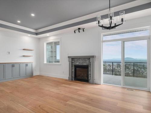 4684 Ambience Dr, Nanaimo, BC - Indoor Photo Showing Living Room With Fireplace