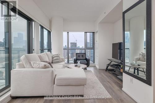 2409 - 159 Dundas Street, Toronto, ON - Indoor Photo Showing Living Room