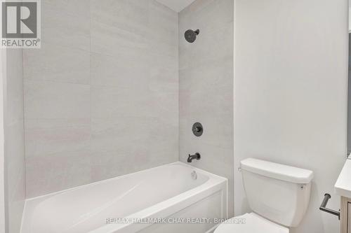 #810 -185 Dunlop St E, Barrie, ON - Indoor Photo Showing Bathroom