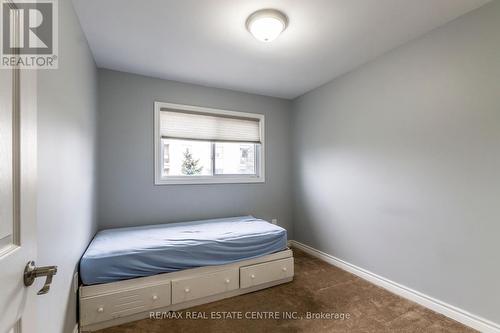 11 - 1475 Upper Gage Avenue, Hamilton, ON - Indoor Photo Showing Bedroom
