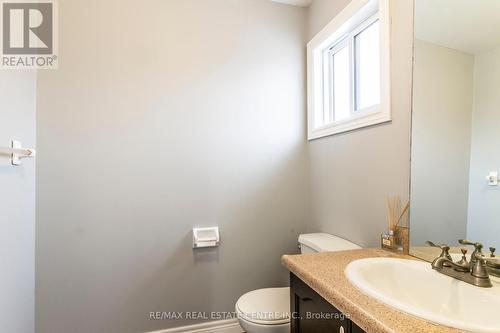 #11 -1475 Upper Gage Ave, Hamilton, ON - Indoor Photo Showing Bathroom