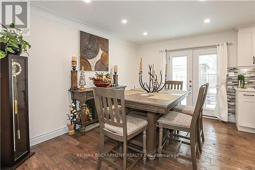 68 Montmorency Dr, Hamilton, ON - Indoor Photo Showing Dining Room
