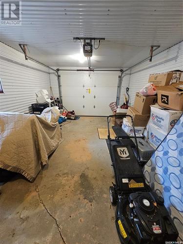 204 First Street, Carlyle, SK - Indoor Photo Showing Garage
