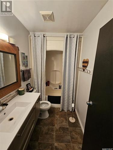 204 First Street, Carlyle, SK - Indoor Photo Showing Bathroom