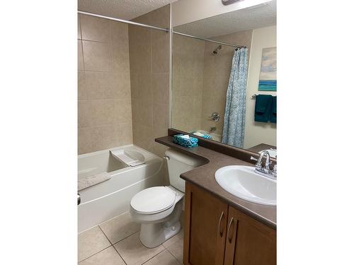 1416 - 205 Third Street, Invermere, BC - Indoor Photo Showing Bathroom