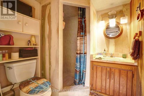 16 Plainsman Road, Mississauga, ON - Indoor Photo Showing Bathroom