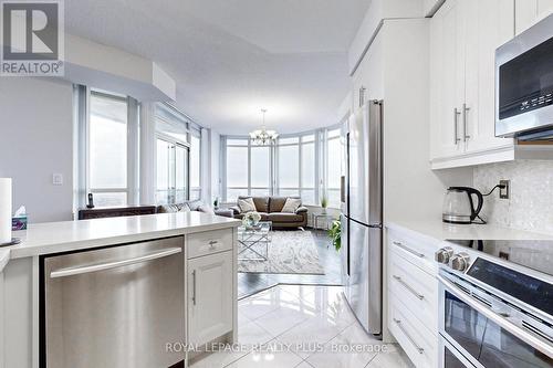 #3007 -3880 Duke Of York Blvd, Mississauga, ON - Indoor Photo Showing Kitchen With Stainless Steel Kitchen With Upgraded Kitchen