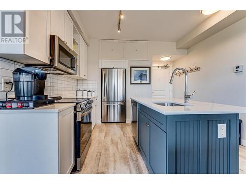 107 Village Centre Court Unit# 312, Vernon, BC - Indoor Photo Showing Kitchen With Upgraded Kitchen