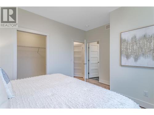 1461 Tower Ranch Drive, Kelowna, BC - Indoor Photo Showing Bedroom