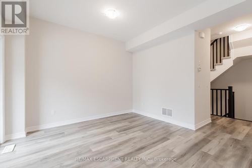 27 - 19 Picardy Drive, Hamilton, ON - Indoor Photo Showing Other Room