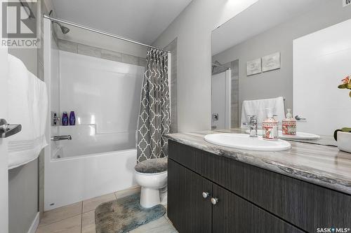 3451 Green Turtle Road, Regina, SK - Indoor Photo Showing Bathroom