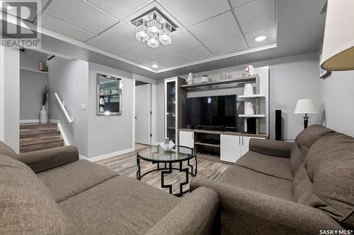 3451 Green Turtle Road, Regina, SK - Indoor Photo Showing Living Room