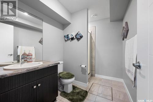 3451 Green Turtle Road, Regina, SK - Indoor Photo Showing Bathroom