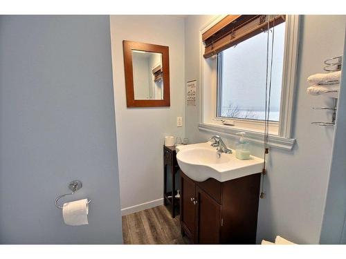 Salle de bains - 711 Boul. Perron, Carleton-Sur-Mer, QC - Indoor Photo Showing Bathroom