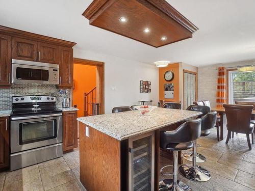 Kitchen - 1092 Rue Dion, Laval (Sainte-Dorothée), QC - Indoor Photo Showing Kitchen