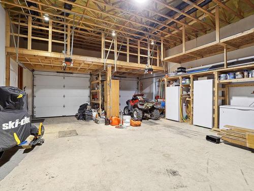 Garage - 1092 Rue Dion, Laval (Sainte-Dorothée), QC - Indoor Photo Showing Garage
