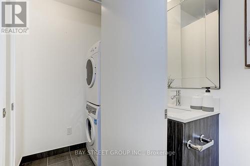 1205 - 56 Forest Manor Road, Toronto, ON - Indoor Photo Showing Laundry Room