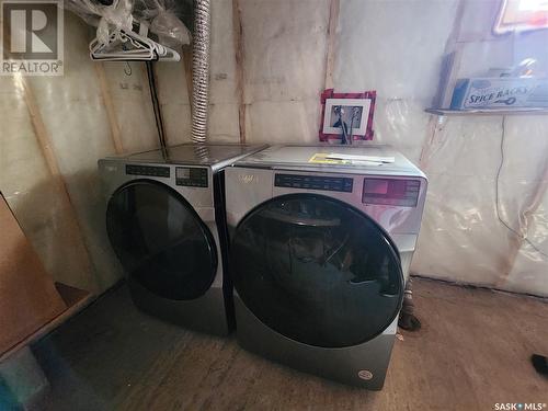 917 Qu'Appelle Street, Grenfell, SK - Indoor Photo Showing Laundry Room
