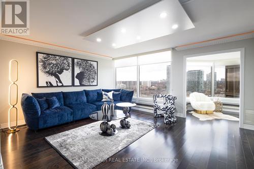 #1811 -1 Palace Pier Crt, Toronto, ON - Indoor Photo Showing Living Room