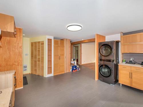 7361 Neva Rd, Lake Cowichan, BC - Indoor Photo Showing Laundry Room