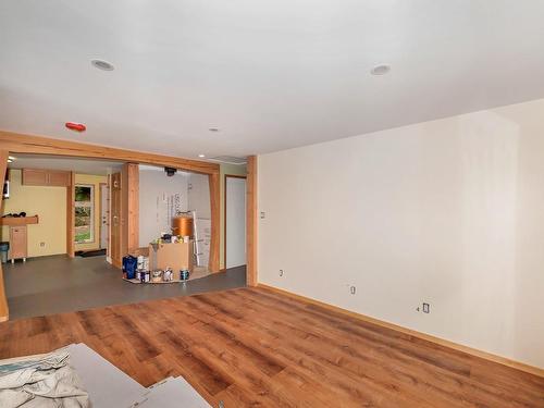 7361 Neva Rd, Lake Cowichan, BC - Indoor Photo Showing Other Room
