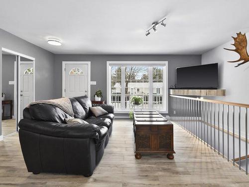 Salon - 1152 Boul. Des Sapins (Lac Maurice), Sainte-Julienne, QC - Indoor Photo Showing Living Room