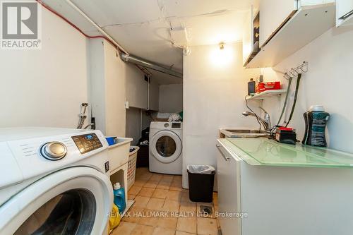 32 Hindquarter Crt, Brampton, ON - Indoor Photo Showing Laundry Room