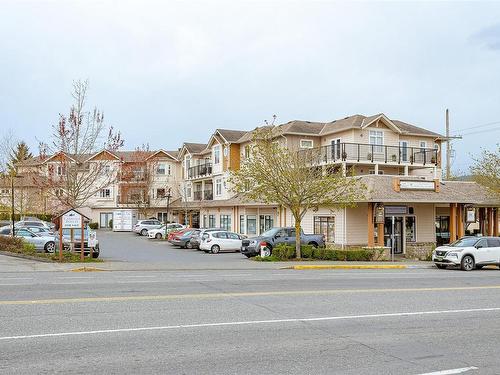 206-7088 West Saanich Rd, Central Saanich, BC - Outdoor With Facade