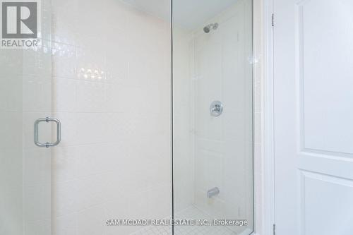 5A Clintwood Gate, Toronto, ON - Indoor Photo Showing Bathroom