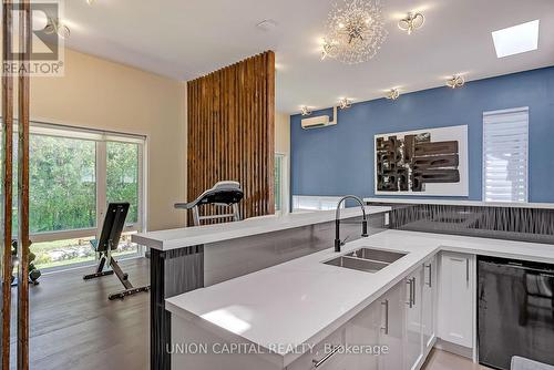 12 Alamosa Dr, Toronto, ON - Indoor Photo Showing Kitchen With Double Sink