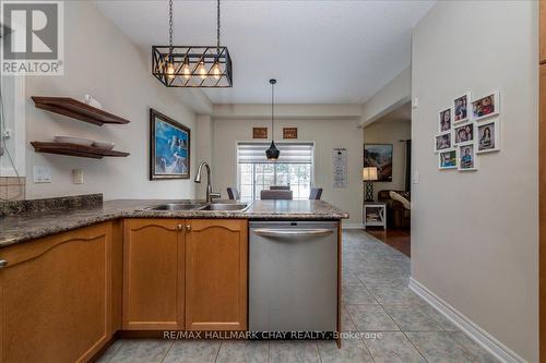 1109 Muriel St, Innisfil, ON - Indoor Photo Showing Kitchen With Double Sink