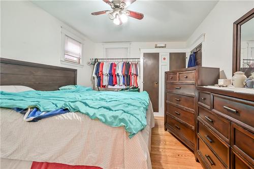 1597 King Street E, Hamilton, ON - Indoor Photo Showing Bedroom