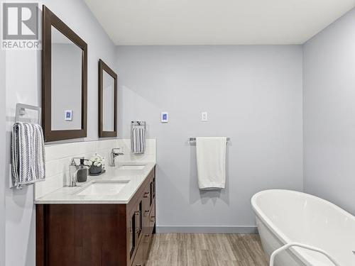 28 Iditarod Lane, Whitehorse, YT - Indoor Photo Showing Bathroom