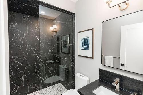 24 Craddock Boulevard|Unit #4, Jarvis, ON - Indoor Photo Showing Bathroom