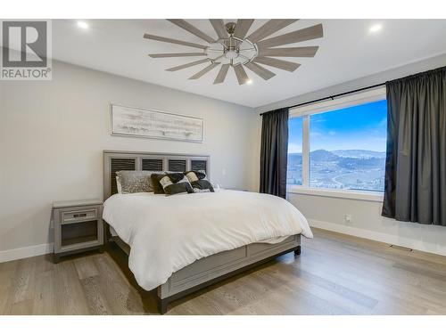 761 Highpointe Lane, Kelowna, BC - Indoor Photo Showing Bedroom