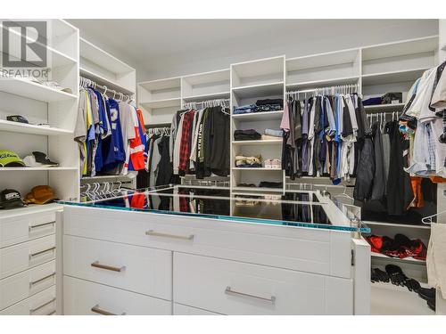 761 Highpointe Lane, Kelowna, BC - Indoor With Storage