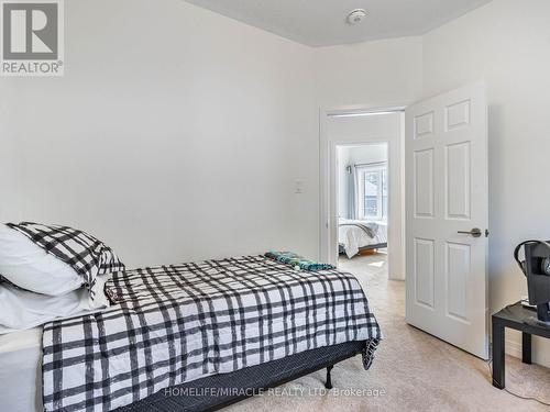 72 Stauffer Rd, Brantford, ON - Indoor Photo Showing Bedroom