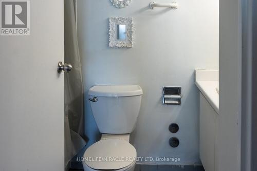 #808 -21 Markbrook Lane, Toronto, ON - Indoor Photo Showing Bathroom