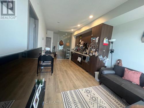 #2201 -95 Mcmahon Dr E, Toronto, ON - Indoor Photo Showing Living Room