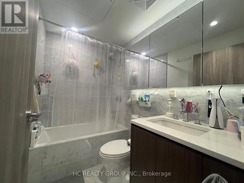 #2201 -95 Mcmahon Dr E, Toronto, ON - Indoor Photo Showing Bathroom