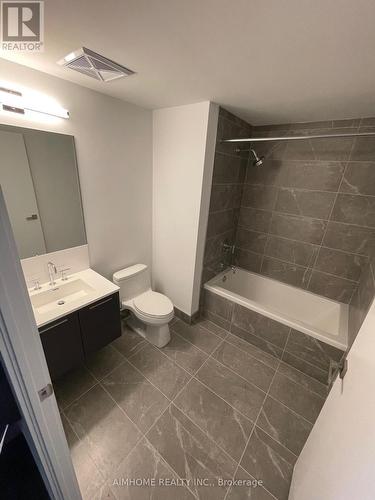 #3609 -3 Gloucester St, Toronto, ON - Indoor Photo Showing Bathroom