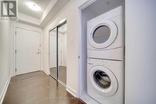3507 - 295 Adelaide Street W, Toronto, ON - Indoor Photo Showing Laundry Room